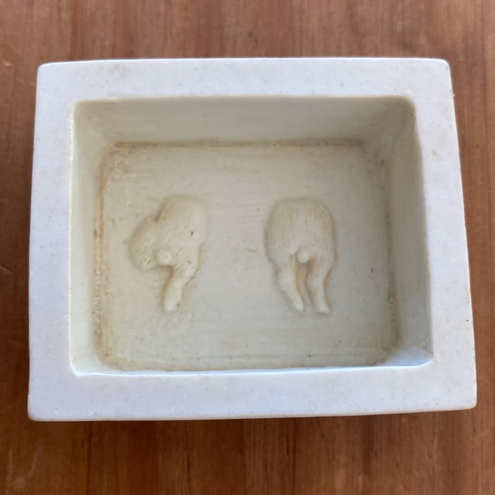 Hen-Feathers Best Friends Rabbit Trinket Box - Picture 5 of 7